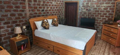 Trincomalee Ski Chalet | Roo hills sea view chalet
