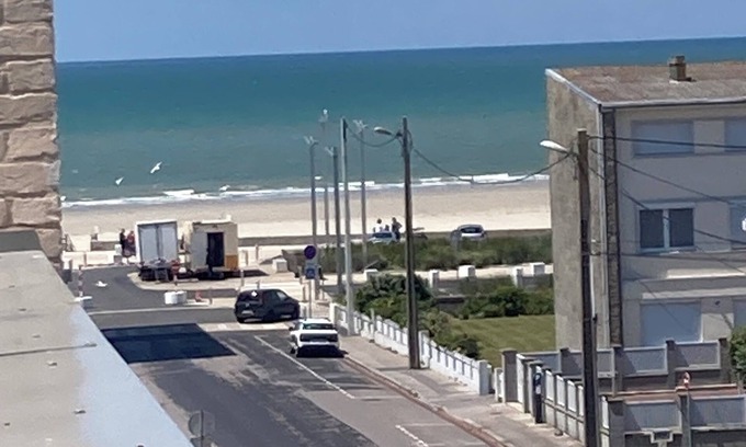Berck-sur-Mer Apartment | Roof top lighthouse and sea view