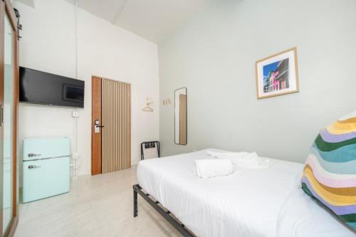 Santurce Hotel | Room 7 Design-Forward Studio by Lagoon