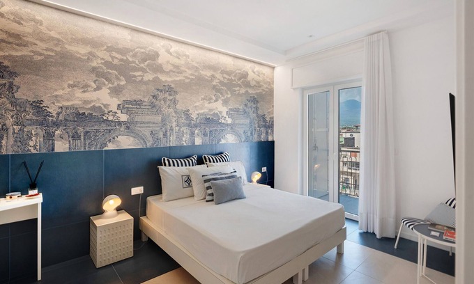 Pompei Apartment | Room 'Aria Con Vista Vesuvio' with Mountain View, Wi-Fi and Air Conditioning