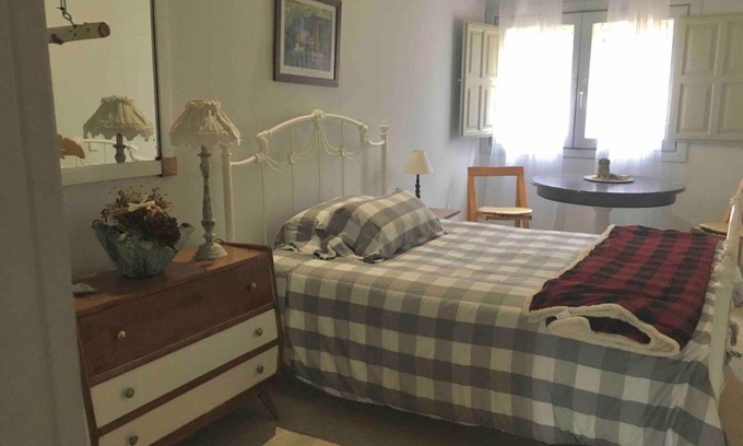 Candeleda House | Room in Bungalow - Cozy guest room with double bed