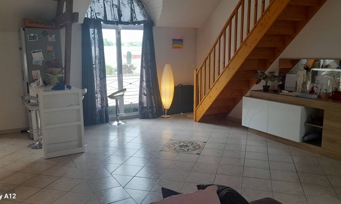 Auxerre House | Room in spacious house