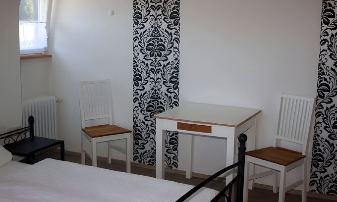 Muehlenbach Apartment | Room 'No. 2 with Private Balcony', Shared Garden and Wi-Fi