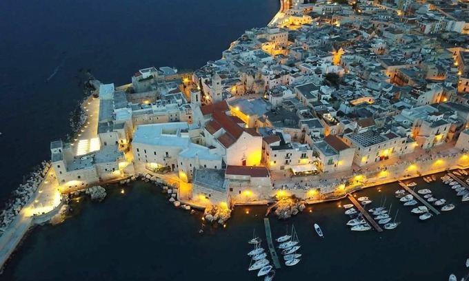 Giovinazzo Bed & Breakfast | Room-porto Di Mare Exclusive Room "sciro