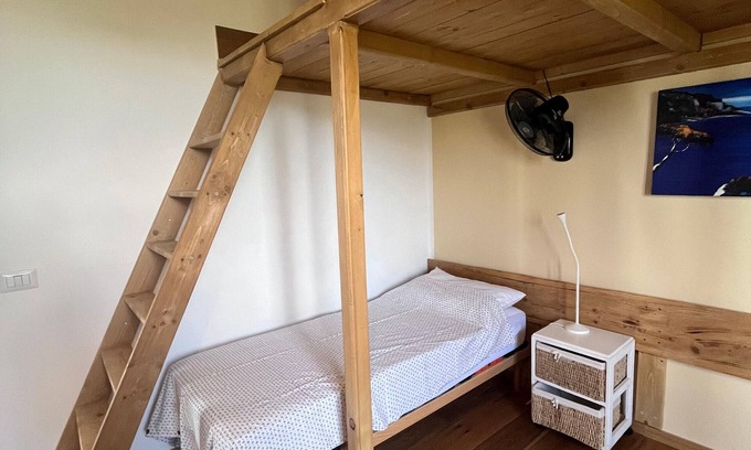 Castiglione Chiavarese Apartment | Room 'Stanza 3' with Sea View, Shared Terrace and Wi-Fi