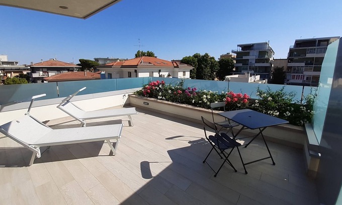 Viserba Apartment | Room with large terrace in Rimini a few steps from the sea: completely new!