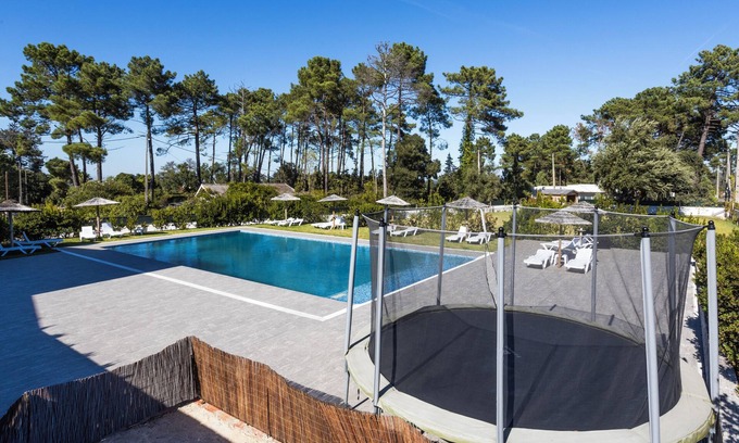 Castelo Apartment | Room with private bathroom and balcony with nature view in Casa das Vinhas, Sesimbra
