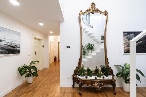 Centro Storico House | ROOMS DA VINCÈ Arte & Emozioni