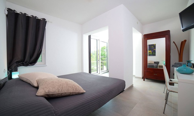 Palazzolo dello Stella House | ROOMS Suite Exclusive with swimmingpool - Agriturismo "Loggia degli Artisti"