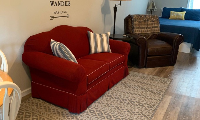 Huntsville Apartment | Rooster's Place