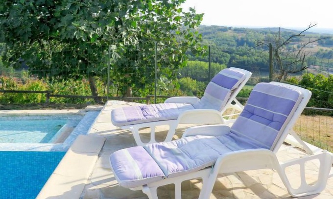 L'Honor-de-Cos House | Roque Piquet by Interhome