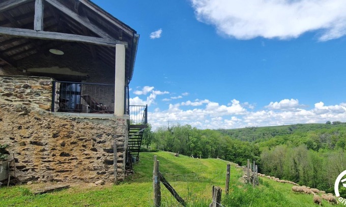 Moulares House | Rosalie - MOULARES - Gîte