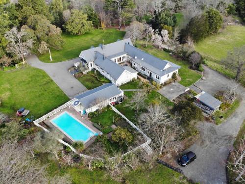 Puketapu House | Rose Cottage