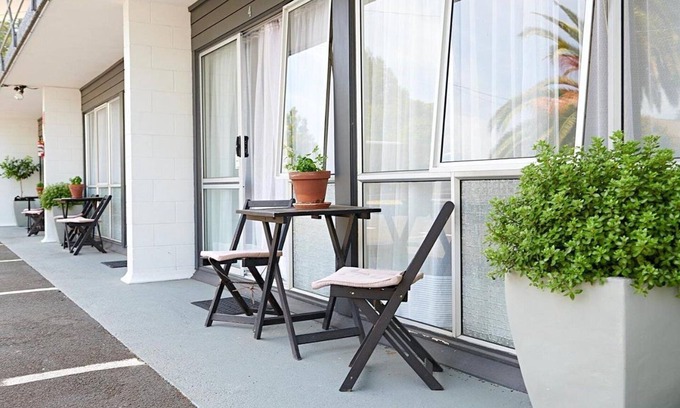 Tauranga Hotel | Roselands Motel