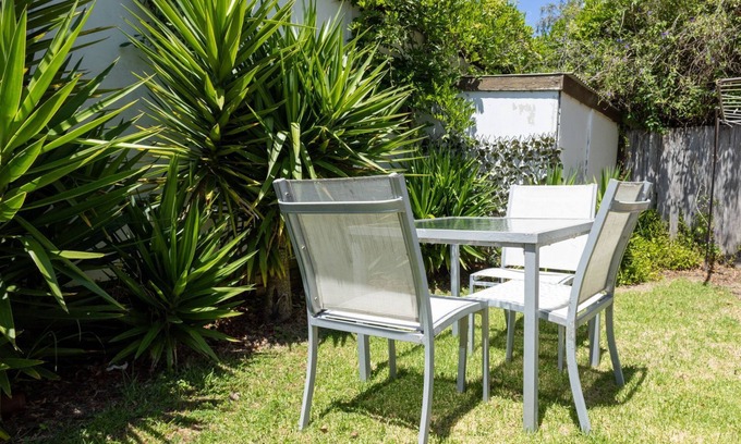 Warrnambool Apartment | Rosella Perch - Stones throw to the Warrnambool Race Course