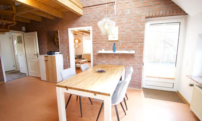 Norddeich House | Rosengarten
