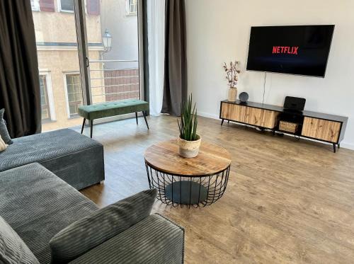 Schorndorf Apartment | ROSIS HOME Geräumige Citywohnung im Herzen Schorndorfs - Ideal für Gruppen und Familen