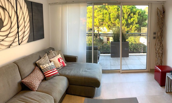 Saint-Tropez Apartment | "Rouge" luxury apartment in the exclusive resort of Saint Tropez