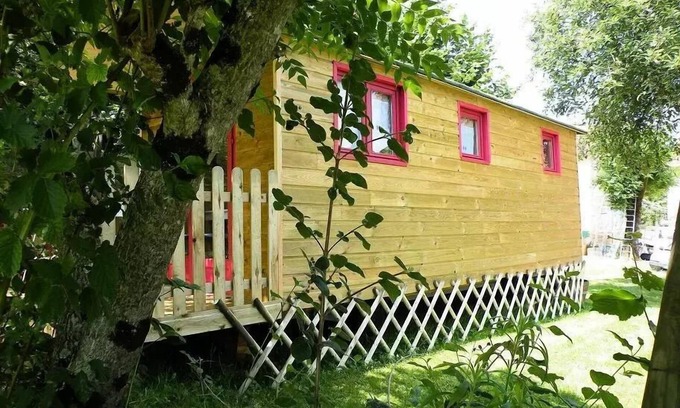 Le Buisson-de-Cadouin Cabin | Roulotte de charme La Mésange 2 persons