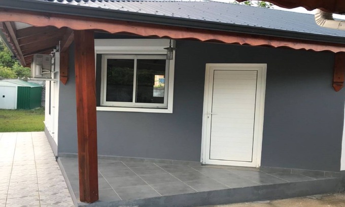 Petit-Bourg House | Routh'Tibou bungalow - Car rental possible