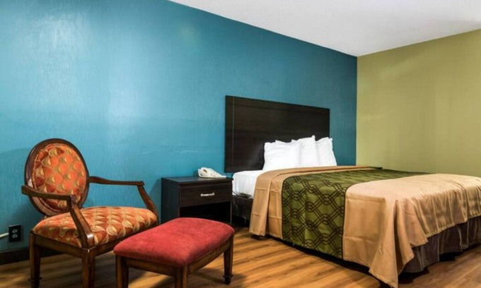 Selma Hotel | Royal Extended Stay Hotel
