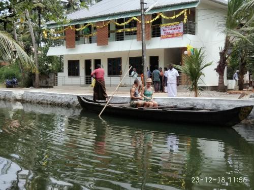 Munroe Island House | Royal Munroe Palace Home Stay