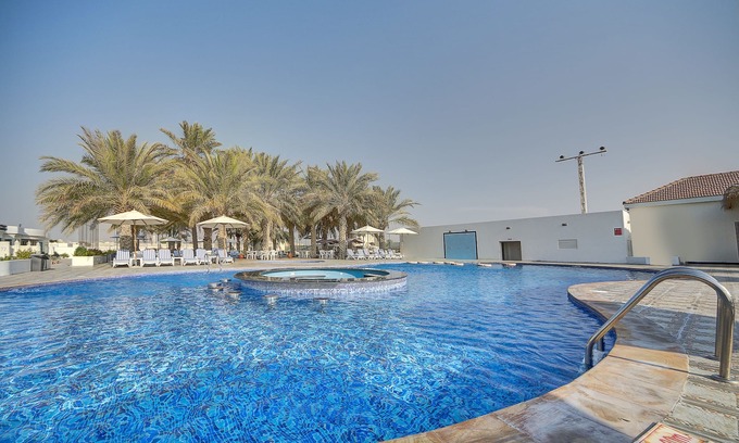 Umm al Quwain Hotel | Royal Residence Hotel Apartments