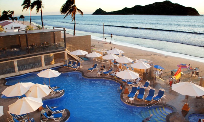 Zona Dorada Resort | Royal Villas Resort