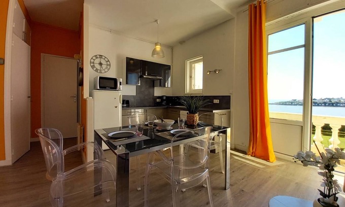 Pontaillac Apartment | Royan Pontaillac - MAGICAL VIEW for this APARTMENT on the 1st floor - Résidence du Golf