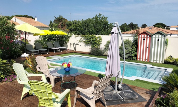 Vaux-sur-Mer Villa | Royan/Vaux sur Mer, Belle Villa Avec Piscine, 9 Personnes à 1,5 km de la mer
