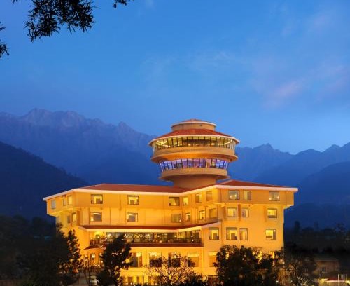Palampur Hotel | RS Sarovar Portico