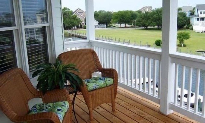 Manteo House | Rudder Village 9A - Pet-Friendly Home in Pirate's Cove