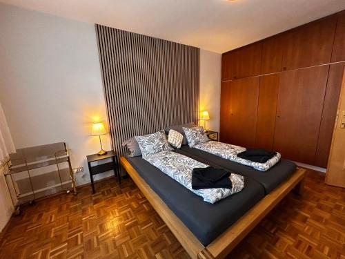 Sankt Polten Apartment | Ruhige, klimatisierte Wohnung nahe Zentrum & Bahnhof