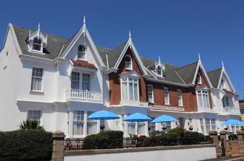 St. Helier Hotel | Runnymede Court Hotel