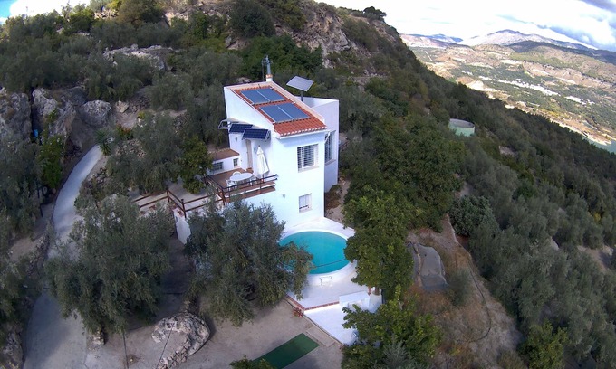 El Pinar Cottage | Rural house "Encina Gorda", ideal to enjoy rest and privacy.