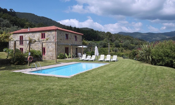 Cossourado House | Rural house with private pool near Ponte de Lima