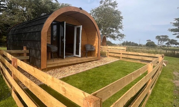 Annan Cabin | Rural Private Cabin-Scotland-Dumfries and Galloway-Cluaran Cabins-Skiddaw View