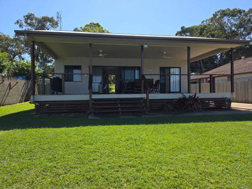 Brisbane Waterfront House | Russ Vegas