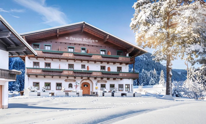 Scheffau am Wilden Kaiser House | Rustic Tyrolean guesthouse, only 300m from the ski lift