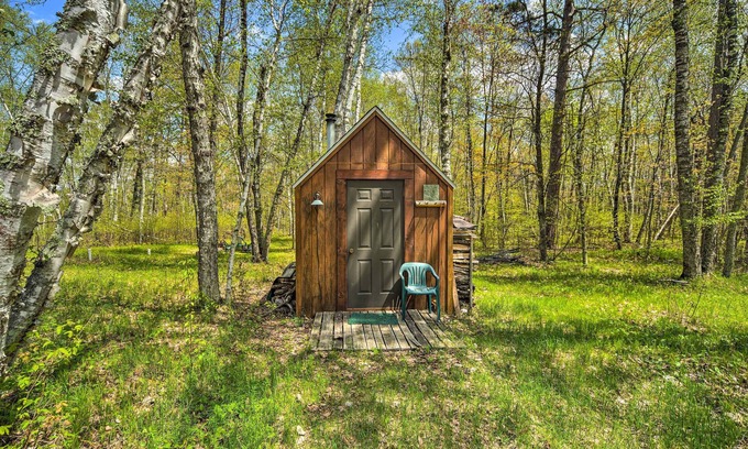 Crosslake Apartment | Rustic Crosslake Apartment w/Deck, Water Access!