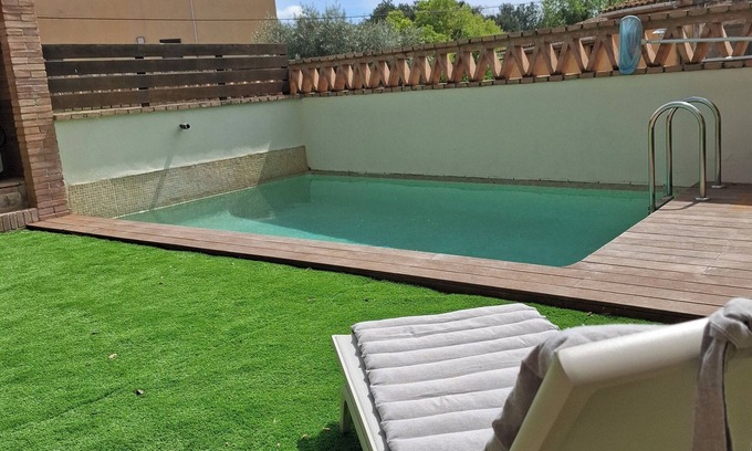 Llampaies House | Rustic family house in Empordà, 15 minutes from the beach.