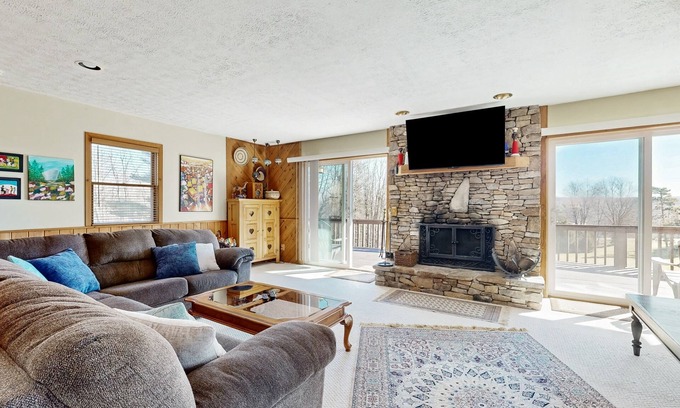 Paradise Point House | Rustic hideaway with hot tub, pool table, wood fireplace, firepit - dog-friendly