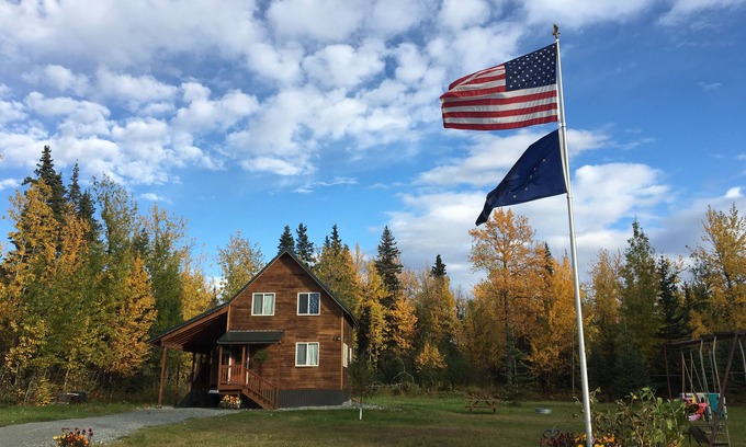 Butte House | Rustic Moose Cabins ~ Your Home Away from Home