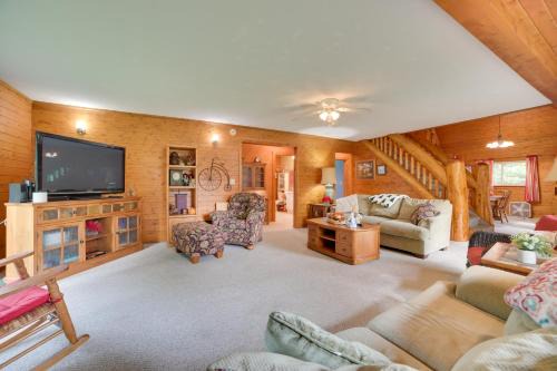 Indian River House | Rustic Mullett Lake Home, 3 Mi to Marina!