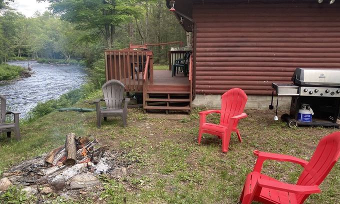 Lake Cottage | Rustic private cottage at the Gut Conservation Area