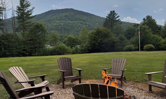 Sunday River Area House | Rustic Ridge Lone Mountain Escape– 3BR, 2BA Home on 2 Acres Pet Friendly