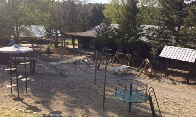 Onsted Cabin | Rustic Western Themed Hotel with amazing ameneties! Host your gathering with us