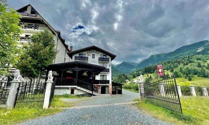 Borsa House | Rustica Complex Borsa