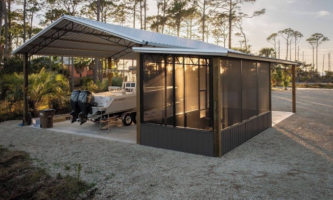 Port St. Joe RV Rental | RV READY! Full Hookups. Enjoy Port St. Joe and the Beaches at this Private RV Site.