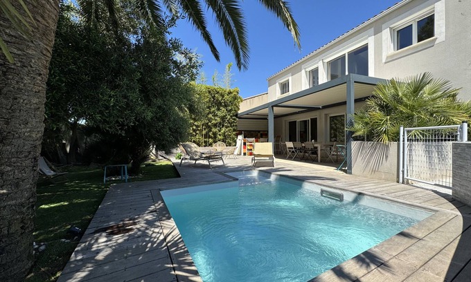 Sete Villa | Sète, Jolie villa avec piscine à 5 mn des plages